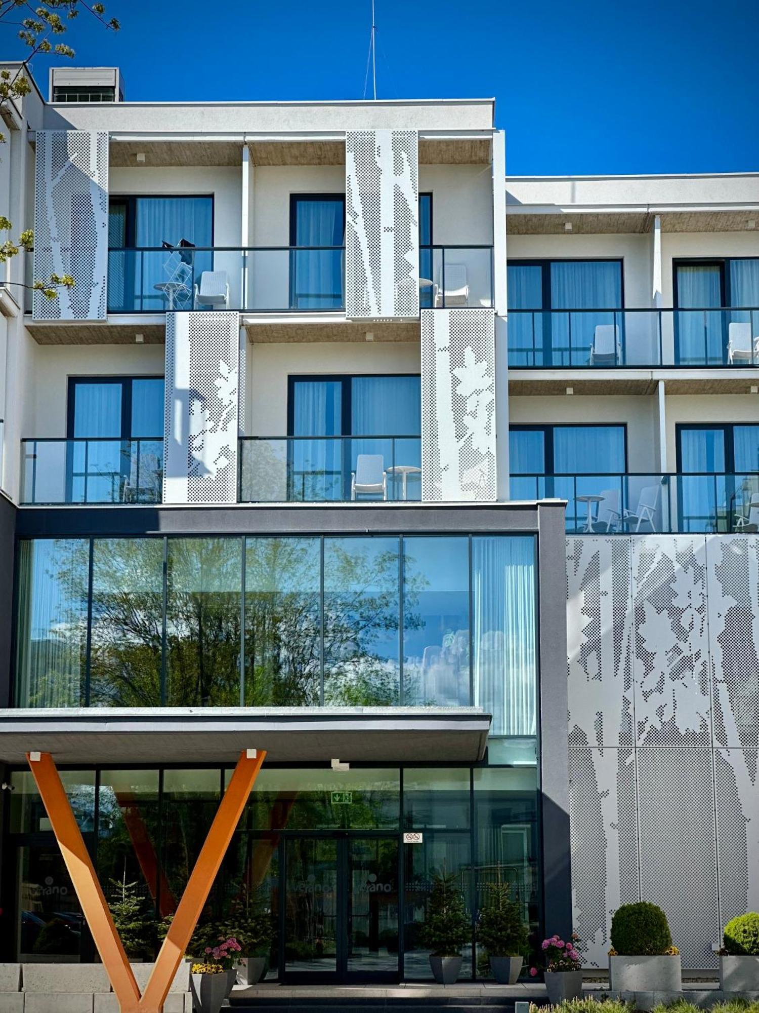Verano Centrum Zdrowia I Relaksu โควอบเซก ภายนอก รูปภาพ